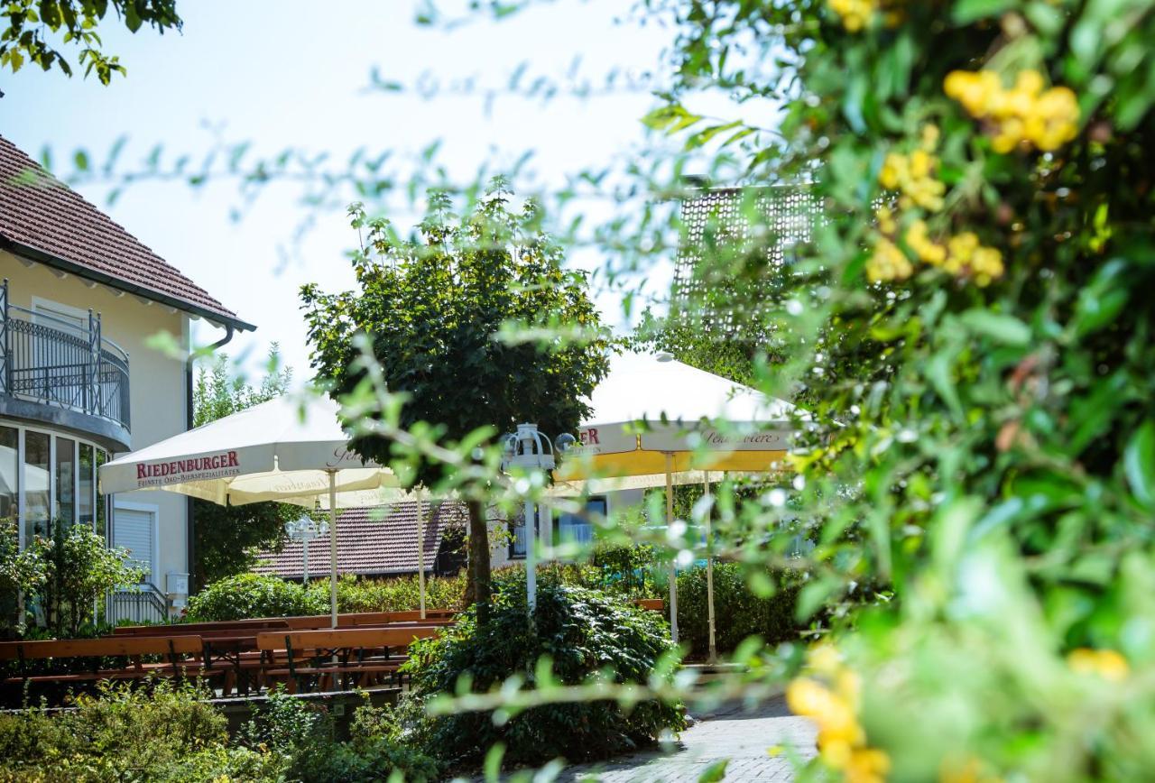 Landhotel Schneider รีเดนแบร์ก ภายนอก รูปภาพ