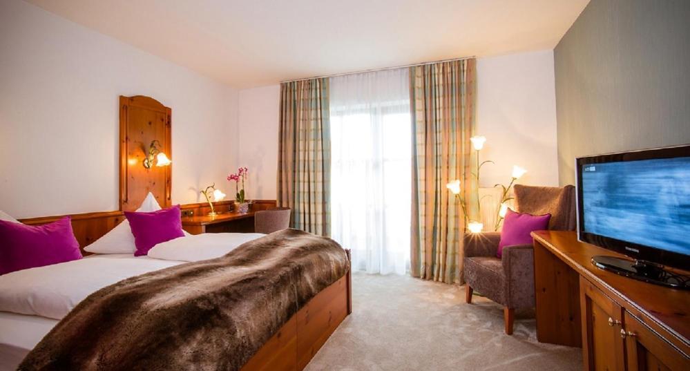 Landhotel Schneider รีเดนแบร์ก ภายนอก รูปภาพ