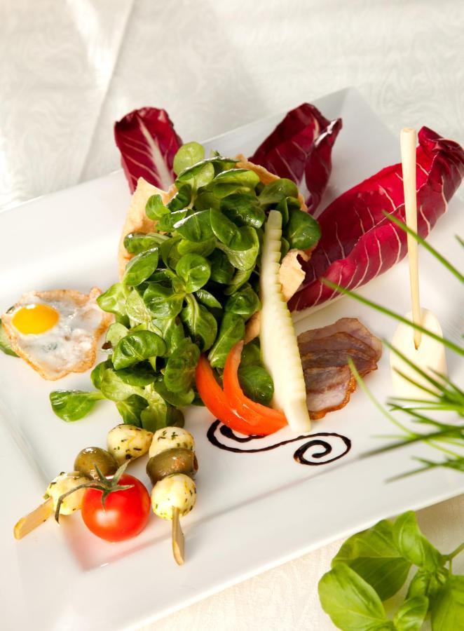 Landhotel Schneider รีเดนแบร์ก ภายนอก รูปภาพ